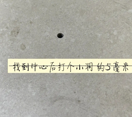 建邺瓷砖空鼓维修公司专业解答在瓷砖铺贴过程中，如果砂料搅拌不均匀，将会带来以下问题